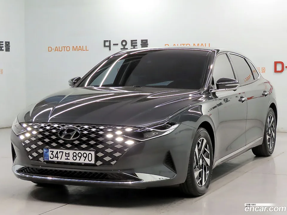 Hyundai Grandeur IG Hybrid 2022 — фото 1, купить с доставкой в Москву