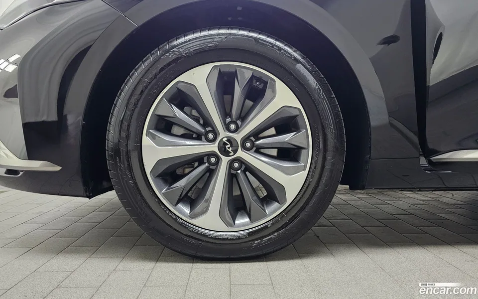 Kia K8 Hybrid 2024 — миниатюра 5