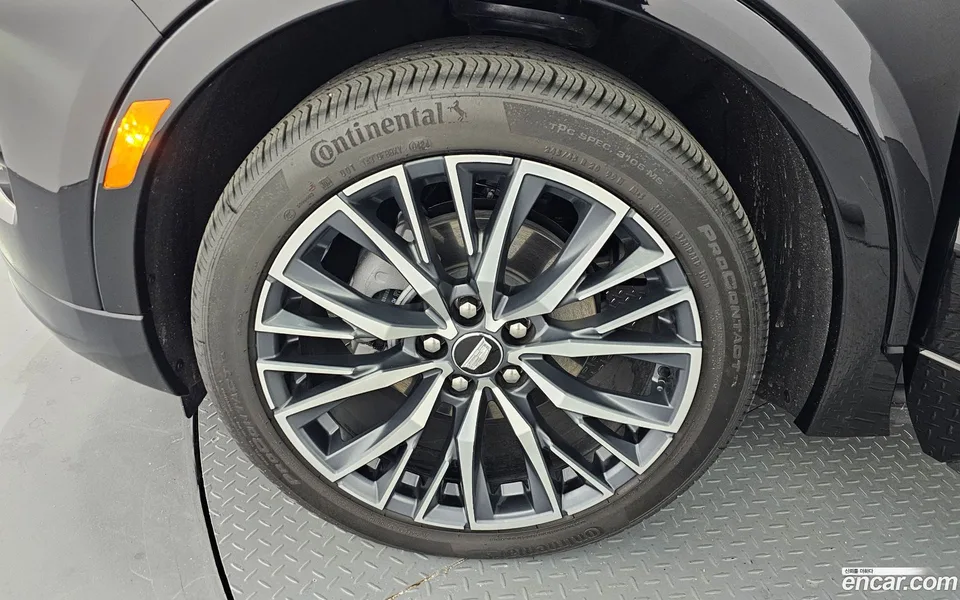 Cadillac XT4 2.0 AWD 2024 — миниатюра 5