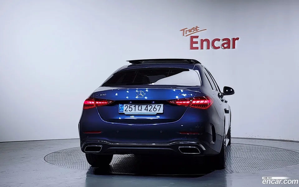 Mercedes-Benz C-Class C300 4MATIC AMG Line 2024 — миниатюра 4