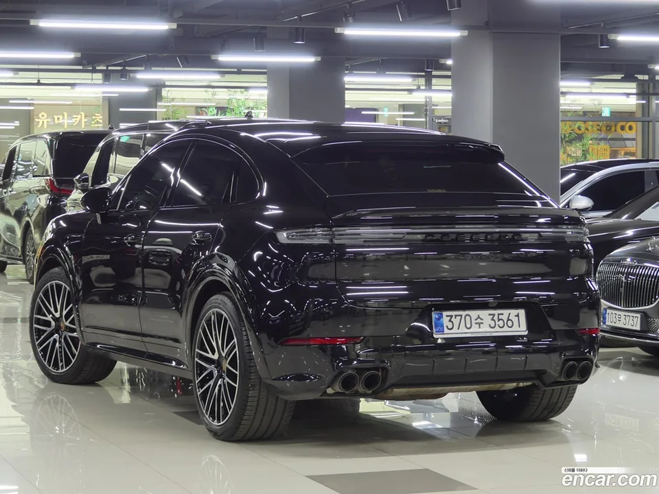 Porsche Cayenne 4.0 GTS 2025 — миниатюра 3
