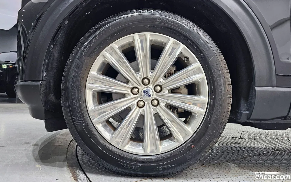 Ford Explorer 2.3 4WD 2023 — миниатюра 2