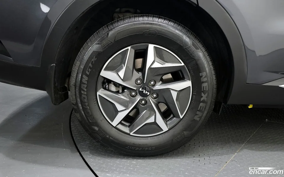 Kia Sorento HEV 1.6 2WD 2023 — миниатюра 5