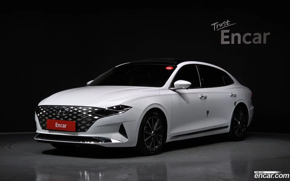 Hyundai Grandeur IG 2.5 2022 — фото 1, купить с доставкой в Москву