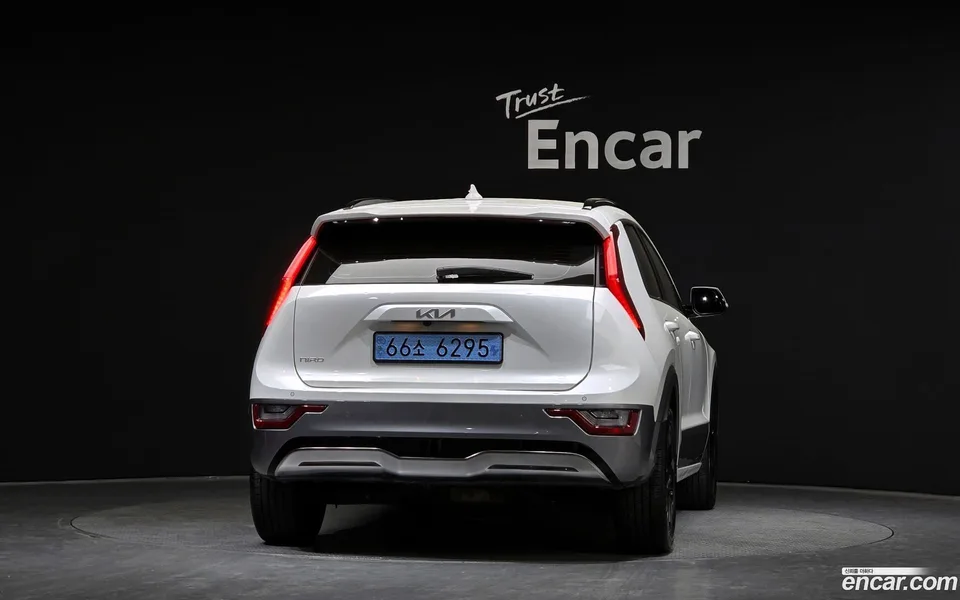 Kia Niro EV 2024 — миниатюра 4