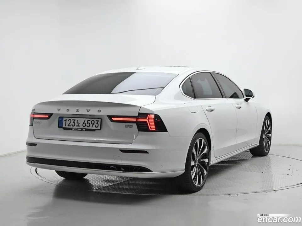 Volvo S90 B5 2026 — миниатюра 2