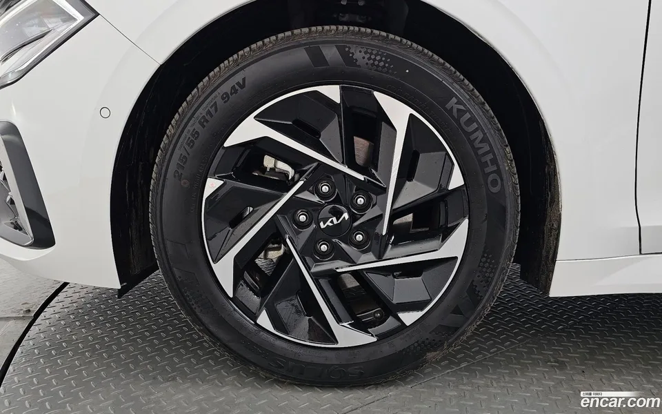 Kia K5 Hybrid 2025 — миниатюра 2