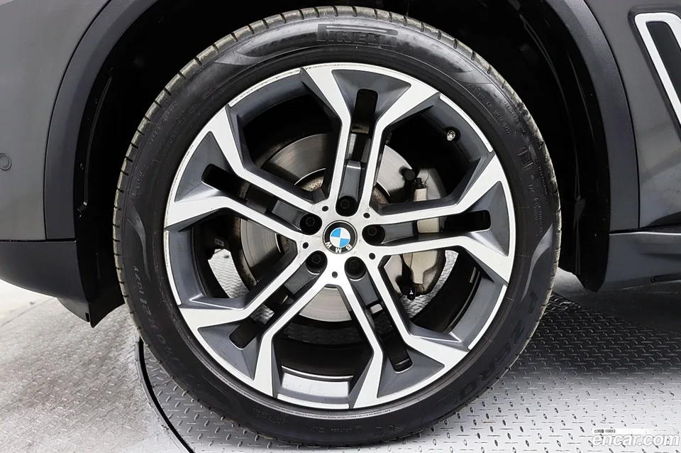 BMW X5 xDrive 45e xLine 2022 — миниатюра 5