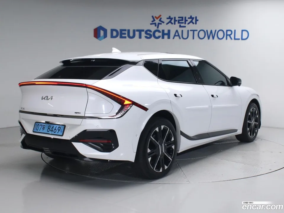 Kia EV6 4WD 2025 — миниатюра 2