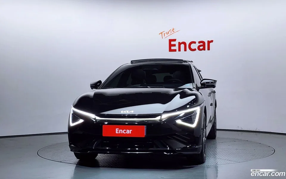 Kia EV6 2WD 2024 — миниатюра 3