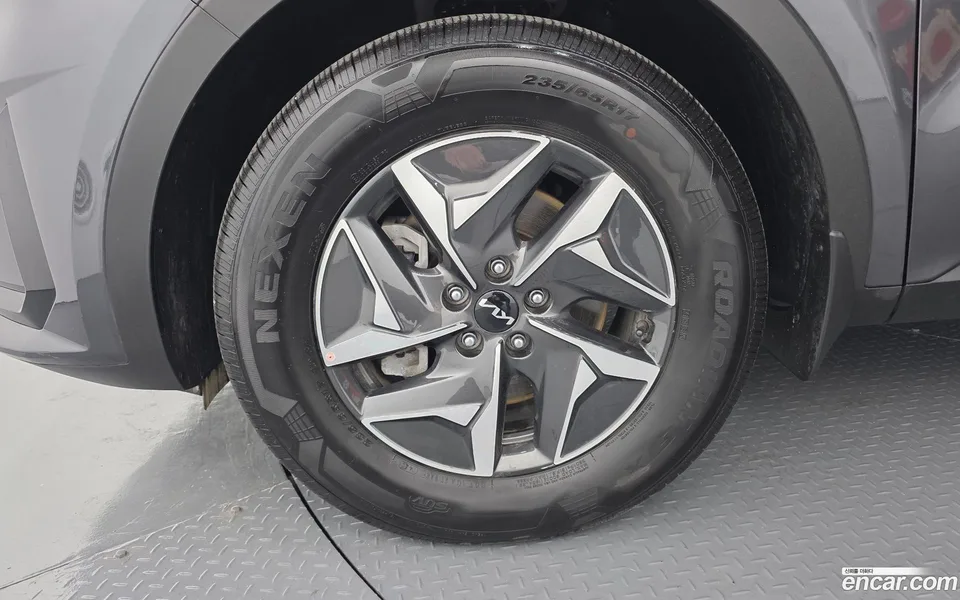 Kia Sorento HEV 1.6 4WD 2023 — миниатюра 2