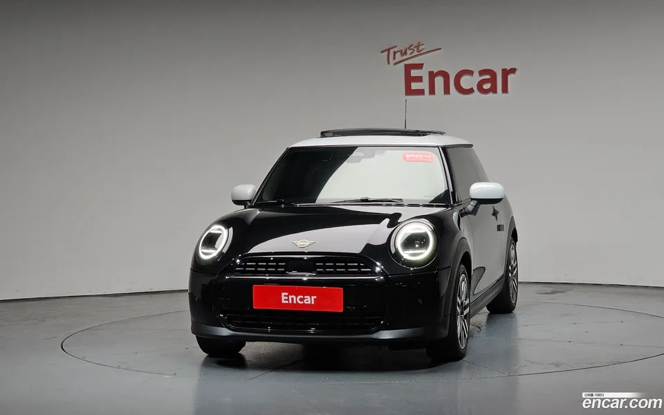 MINI Cooper C 2025 — миниатюра 3