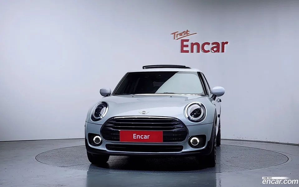 MINI Cooper Clubman 2022 — миниатюра 3
