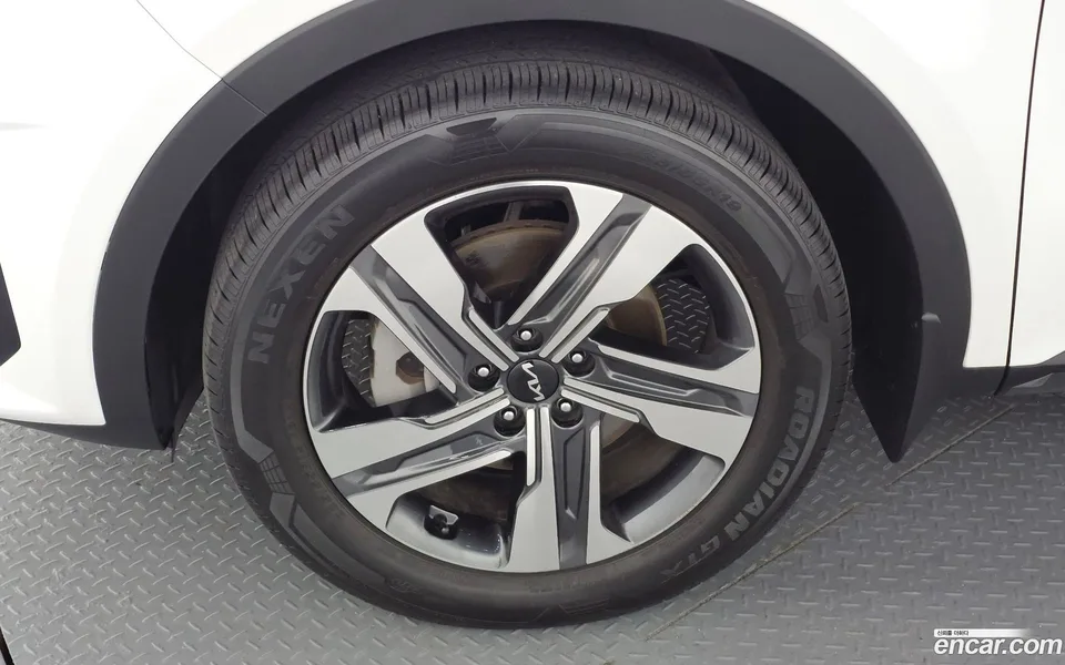 Kia Sorento HEV 1.6 2WD 2022 — миниатюра 5