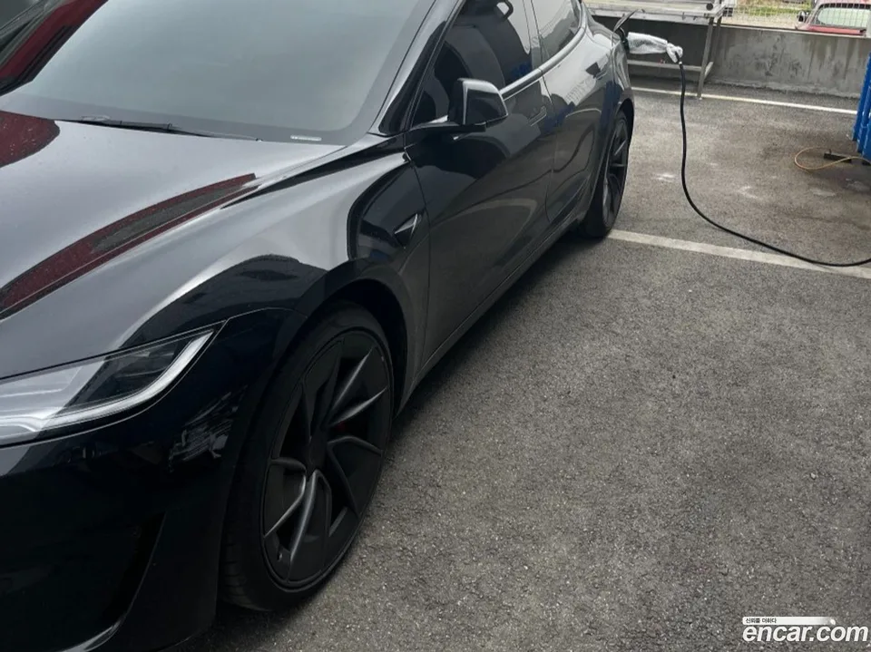 Tesla Model 3 AWD 2026 — миниатюра 4