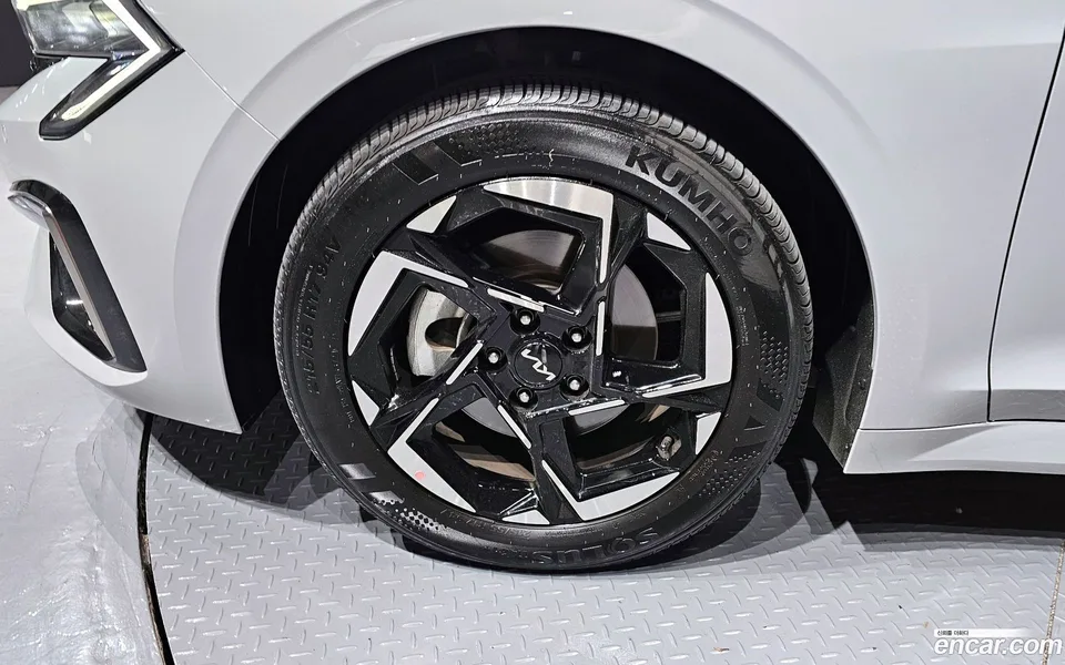 Kia K 5 2.0 LPi() 2024 — миниатюра 2