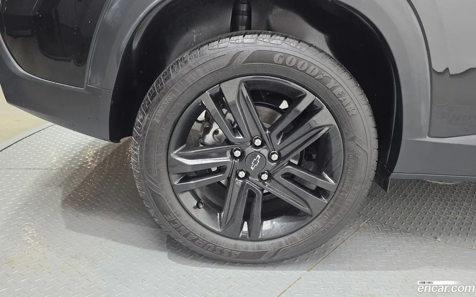 Chevrolet Trax Crossover 1.2 ACTIV 2023 — миниатюра 2