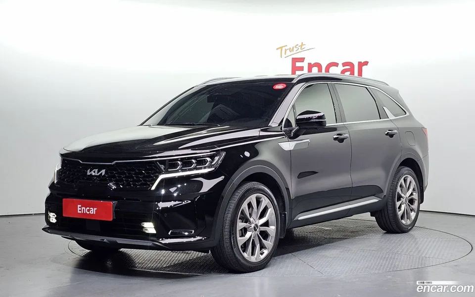 Kia Sorento 2.5T 2WD 2023 — фото 1, купить с доставкой в Москву