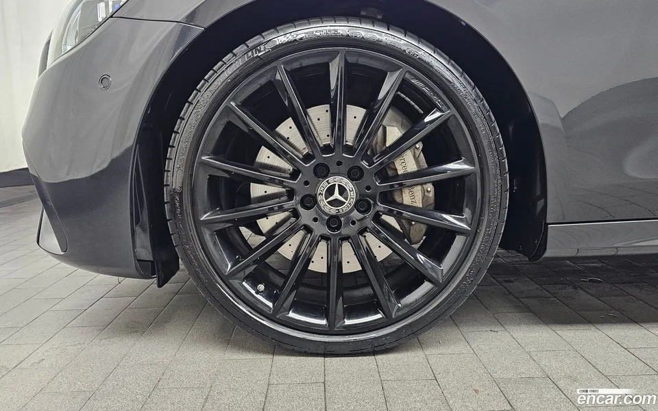 Mercedes-Benz E-Class E350 4MATIC AMG Line 2022 — миниатюра 5