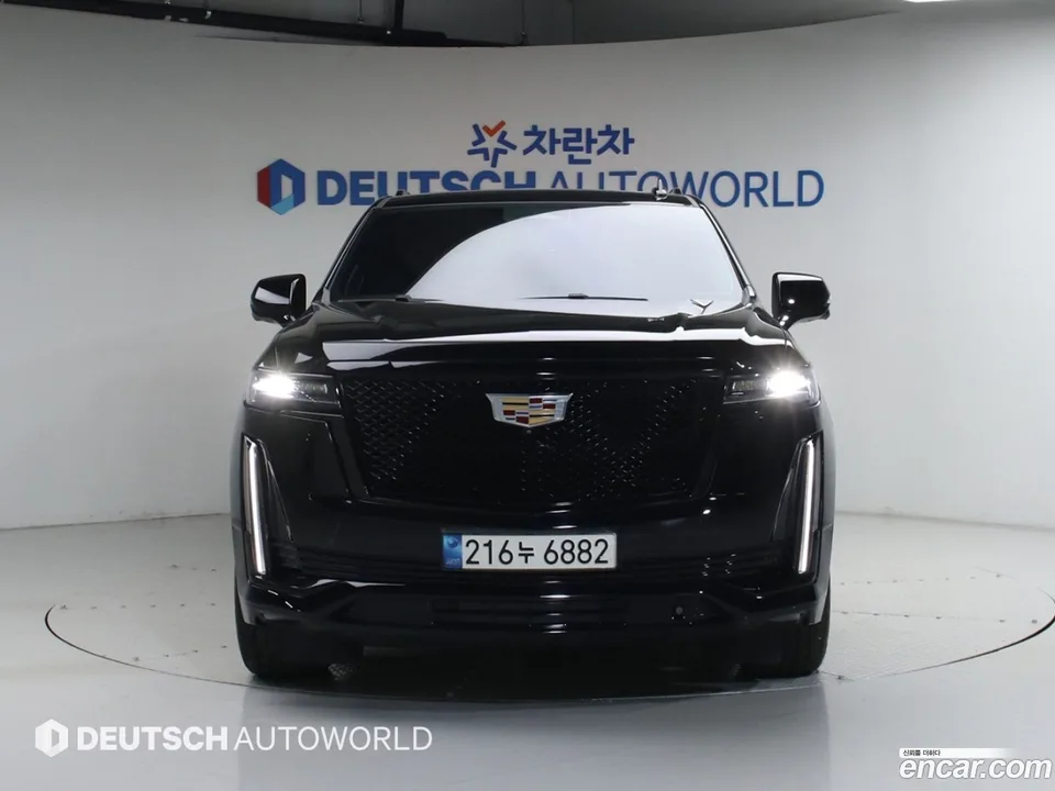 Cadillac Escalade 6.2 ESV 2023 — миниатюра 3