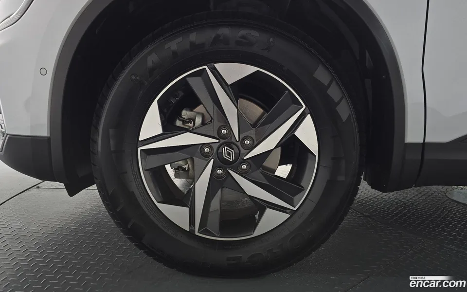 Renault Samsung QM6 2.0 LPe LE 2WD 2024 — миниатюра 5