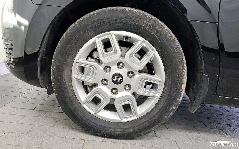 Hyundai Staria 5 2024 — миниатюра 5