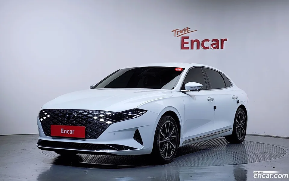 Hyundai Grandeur IG 2.5 2022 — фото 1, купить с доставкой в Москву