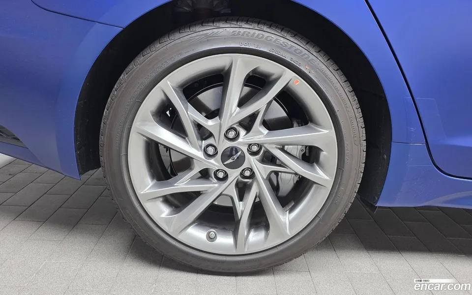 Genesis G70 2.5T 4WD 2024 — миниатюра 5