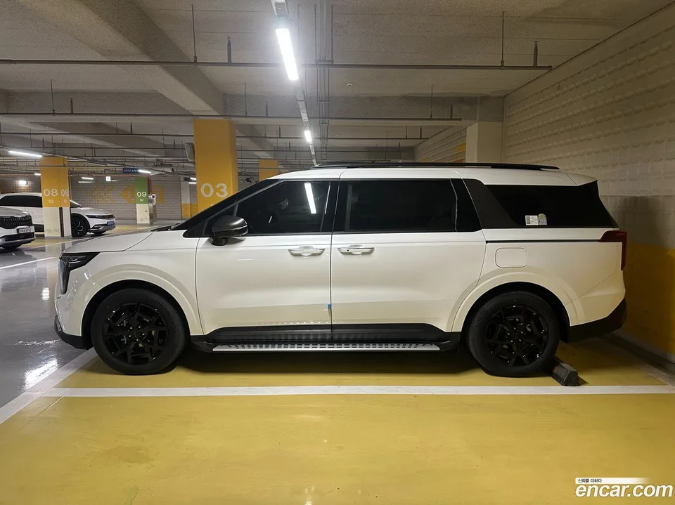 Kia Carnival HEV 9 X Line 2026 — миниатюра 3