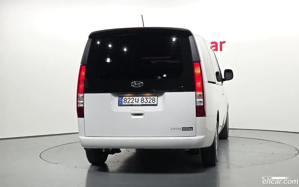 Hyundai Staria 5 2023 — миниатюра 4