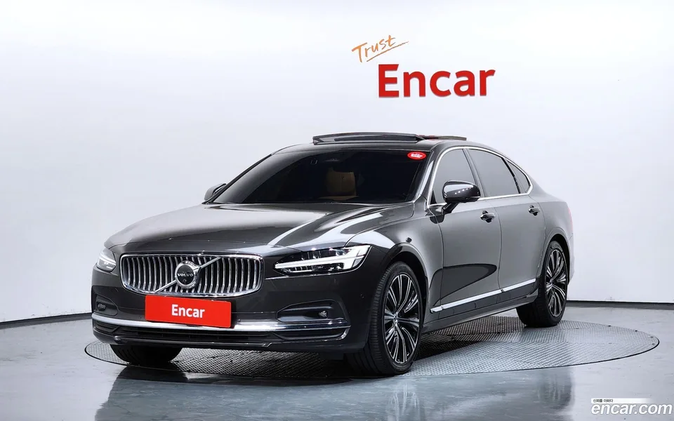 Volvo S90 B5 2023 — фото 1, купить с доставкой в Москву