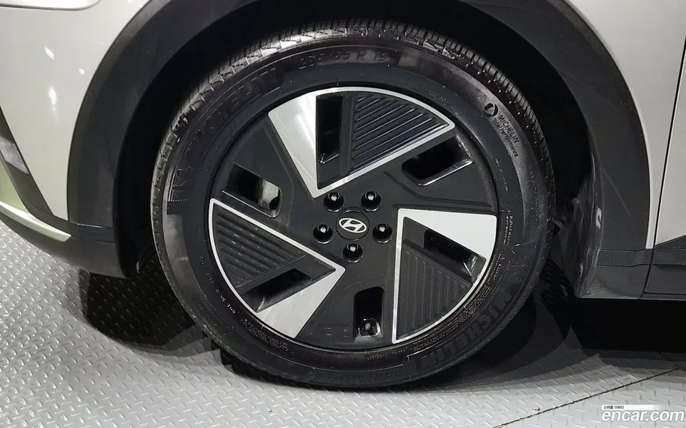 Hyundai Ioniq 5 2025 — миниатюра 2