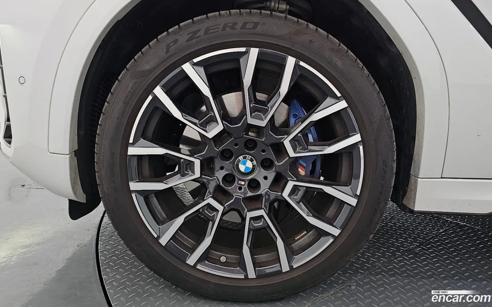 BMW X6 xDrive40i M 2024 — миниатюра 5