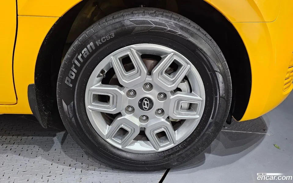 Hyundai Staria L3.5 2024 — миниатюра 2