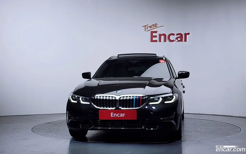 BMW 3 Series 320i 2022 — миниатюра 3
