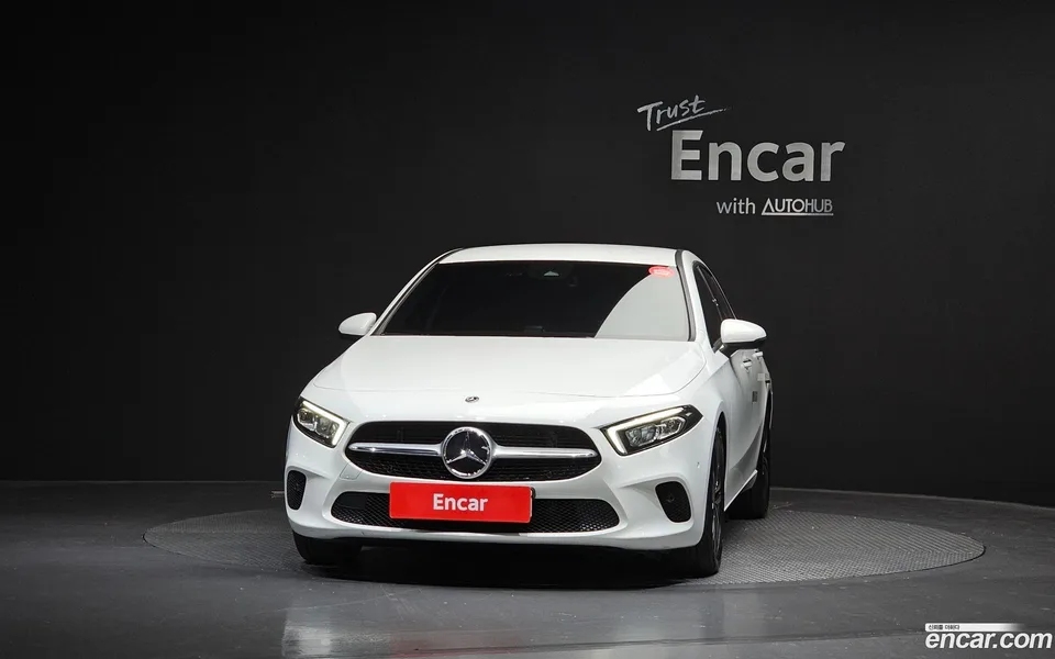 Mercedes-Benz A-Class A220 2023 — миниатюра 3