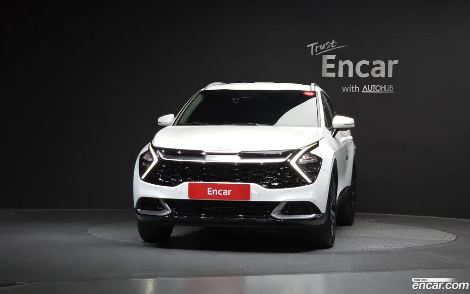 Kia Sportage Hybrid 2WD 2023 — миниатюра 3
