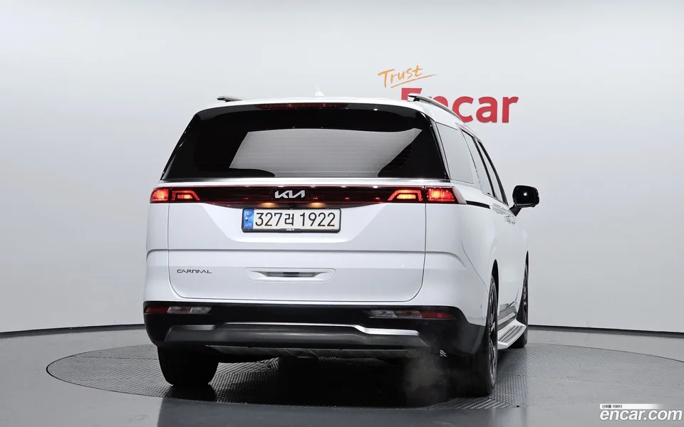 Kia Carnival 7 2023 — миниатюра 4