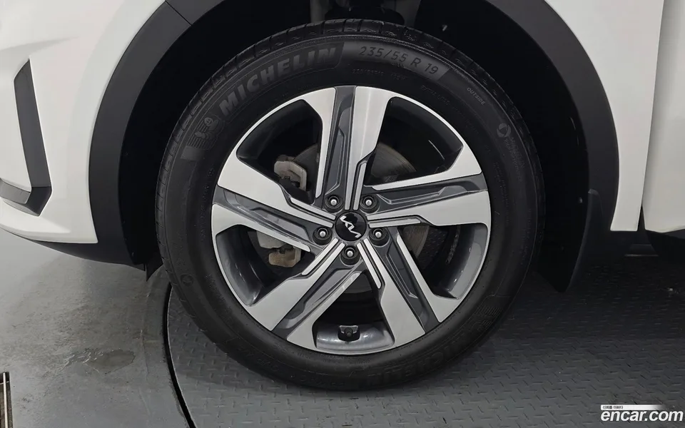 Kia Sorento HEV 1.6 2WD 2022 — миниатюра 5