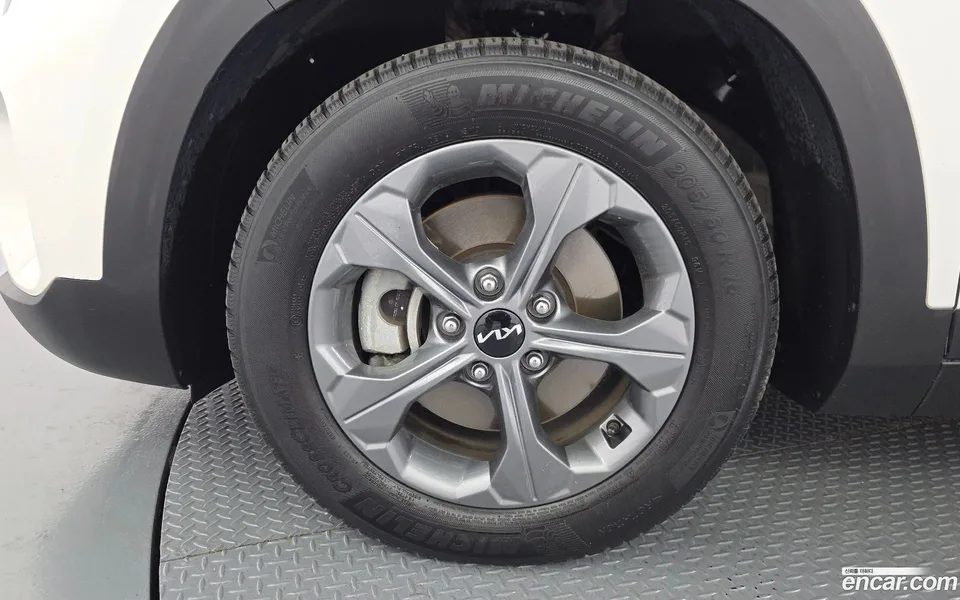 Kia Seltos 1.6 2WD 2022 — миниатюра 5