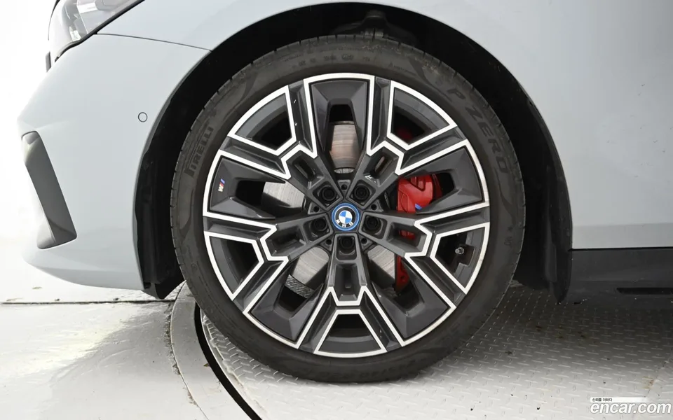 BMW i5 eDrive 40 M 2024 — миниатюра 2