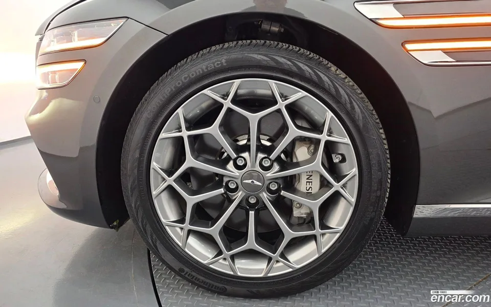 Genesis G80 2.5 2WD 2023 — миниатюра 5