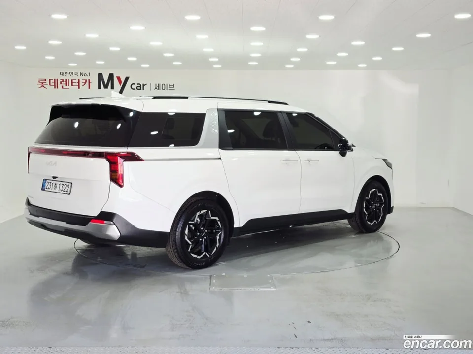 Kia Carnival 9 2025 — миниатюра 2