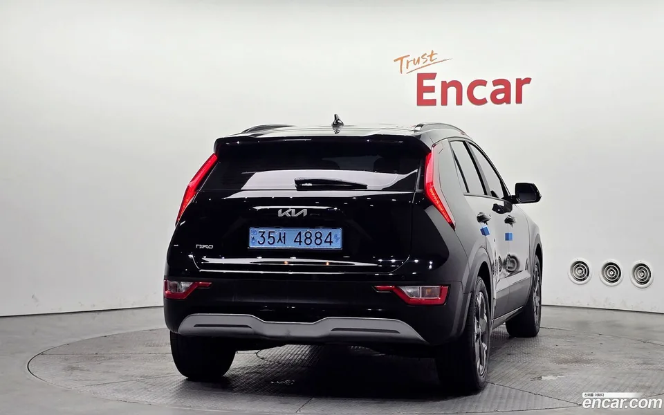 Kia Niro EV 2023 — миниатюра 4
