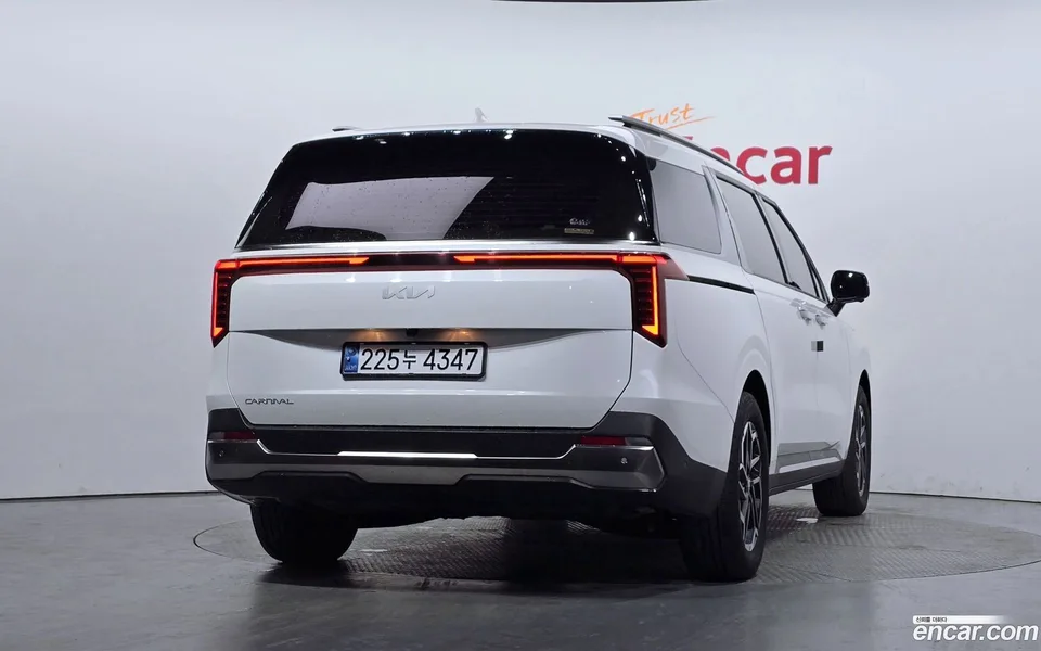 Kia Carnival 9 2024 — миниатюра 4