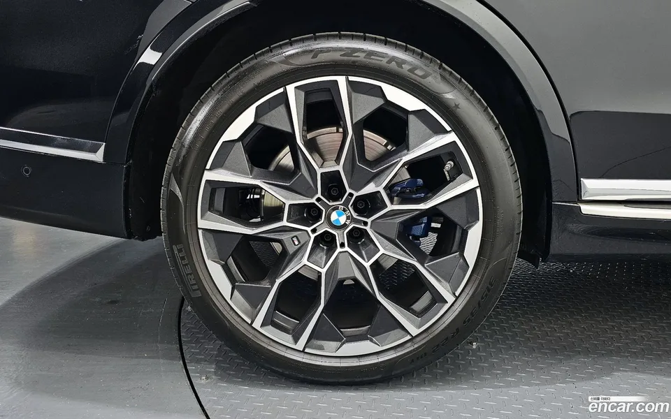 BMW X7 xDrive 40i M 7 2025 — миниатюра 2