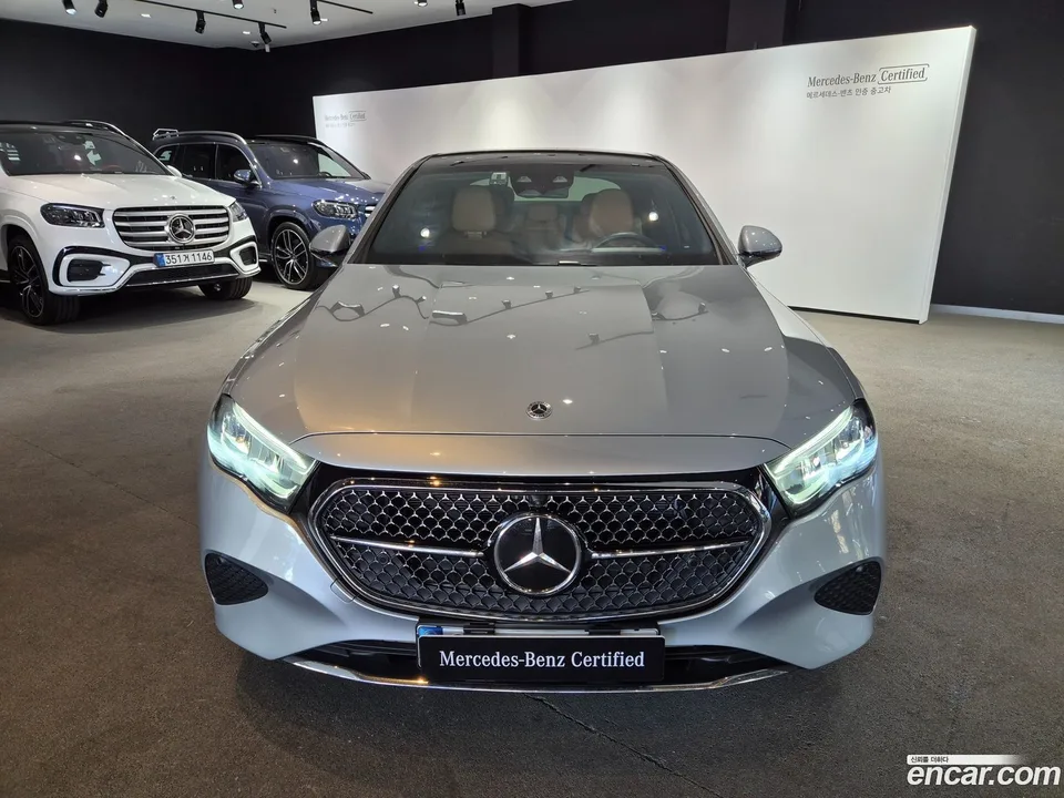 Mercedes-Benz E-Class E200 2025 — миниатюра 3