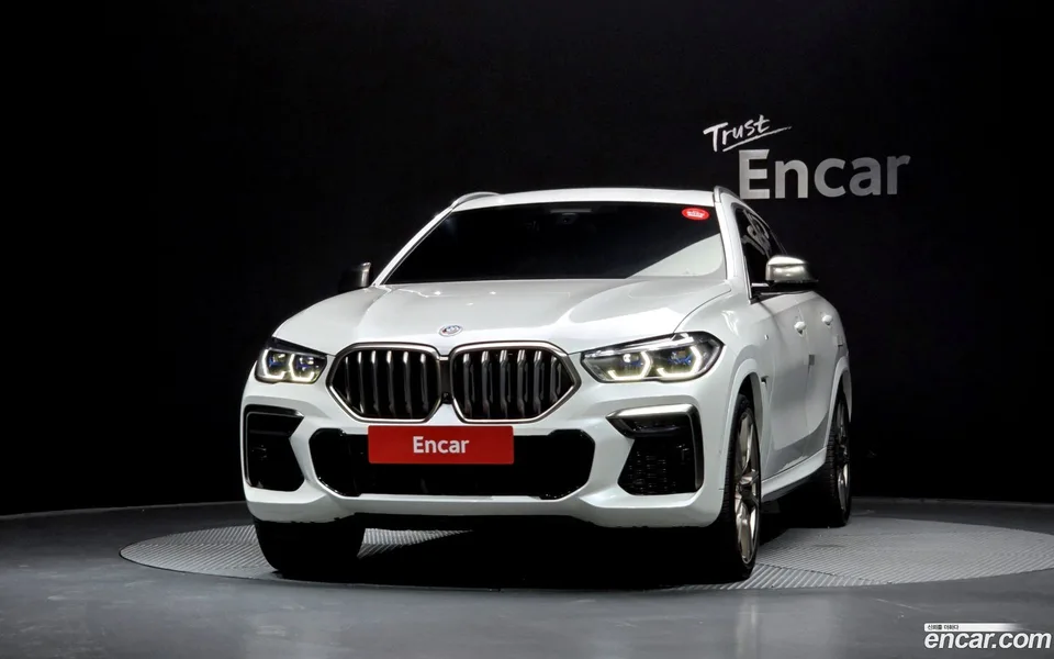 BMW X6 M50i 2022 — миниатюра 3