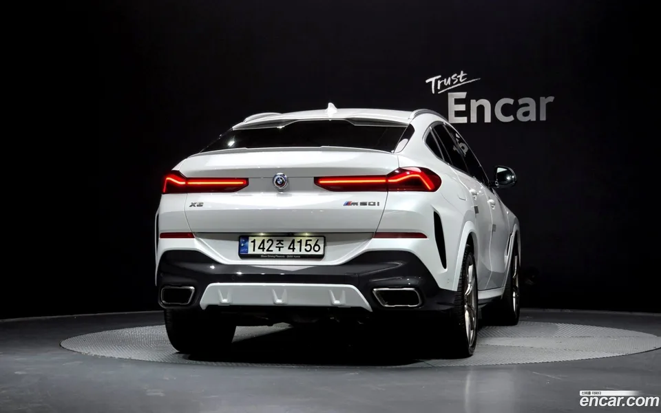 BMW X6 M50i 2022 — миниатюра 4