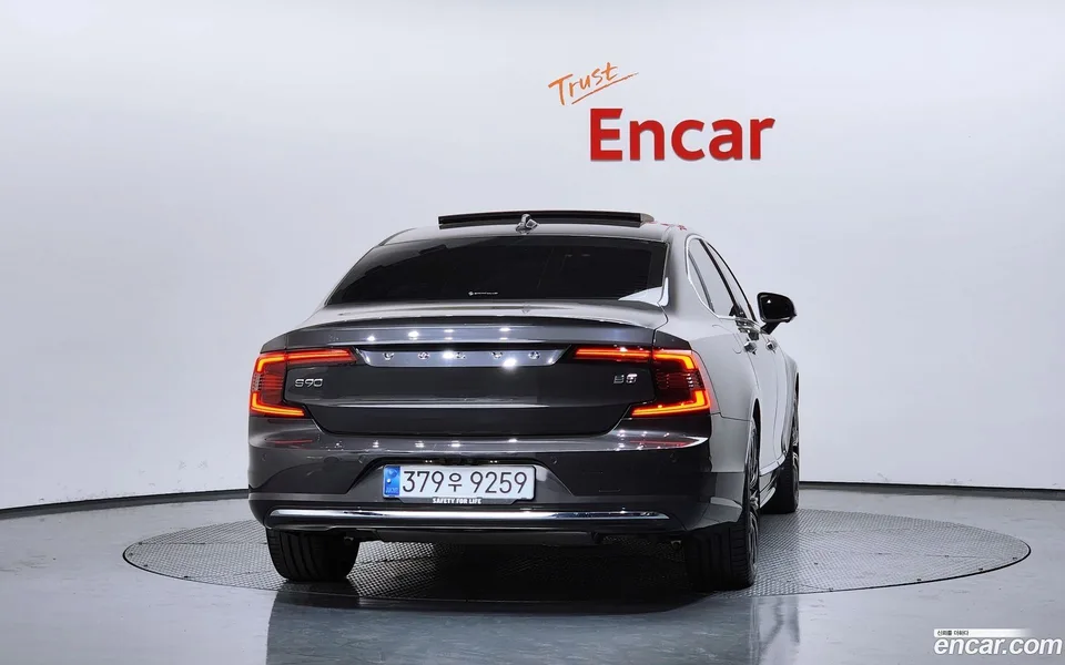 Volvo S90 B5 2023 — миниатюра 4